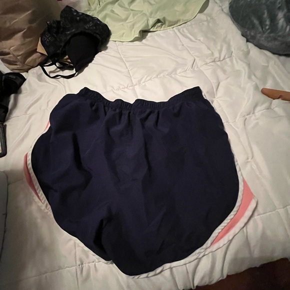 Nike Women's Navy and Pink Running Shorts Size XL - Picture 5 of 6